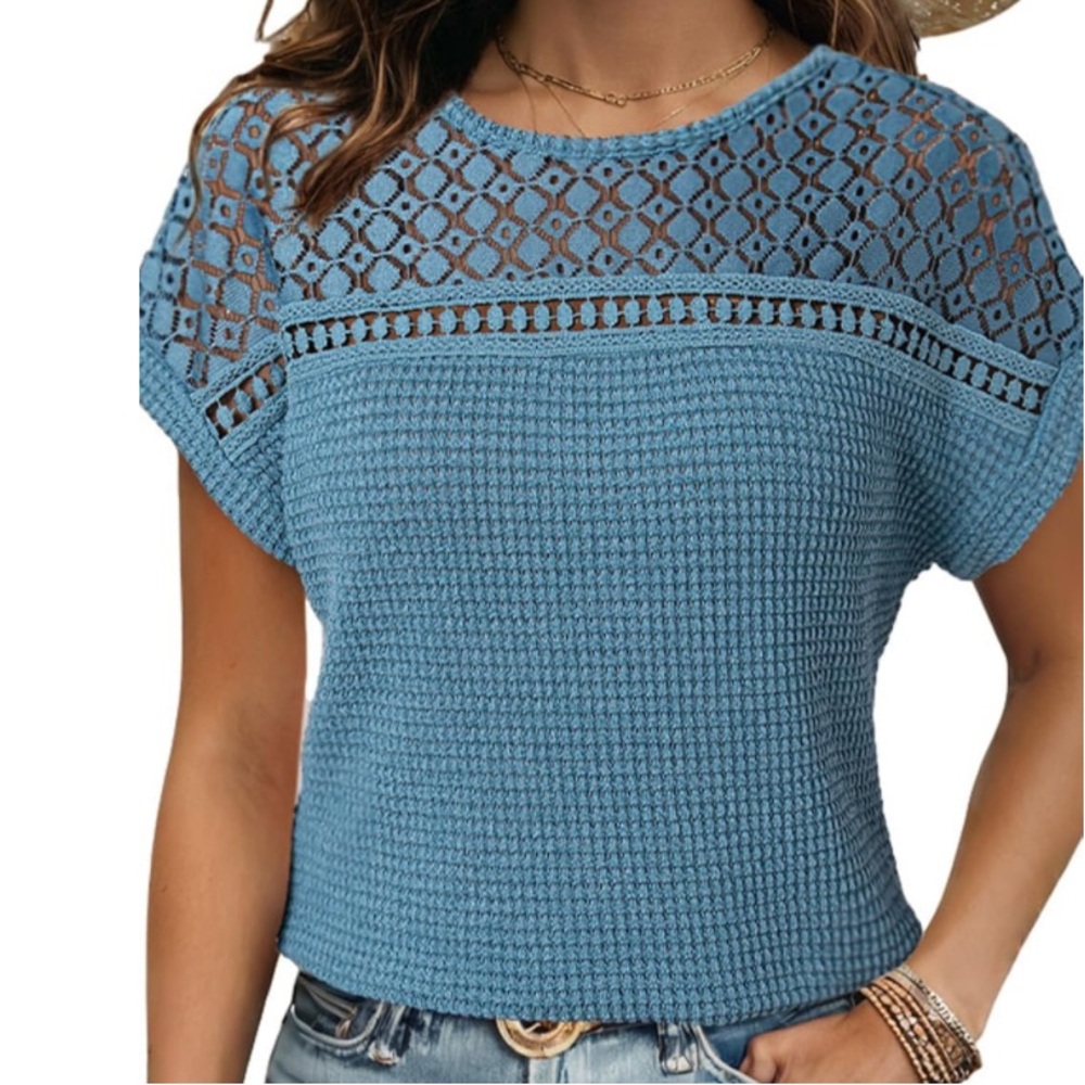 KevaMolly Women’s Batwing Sleeve Top